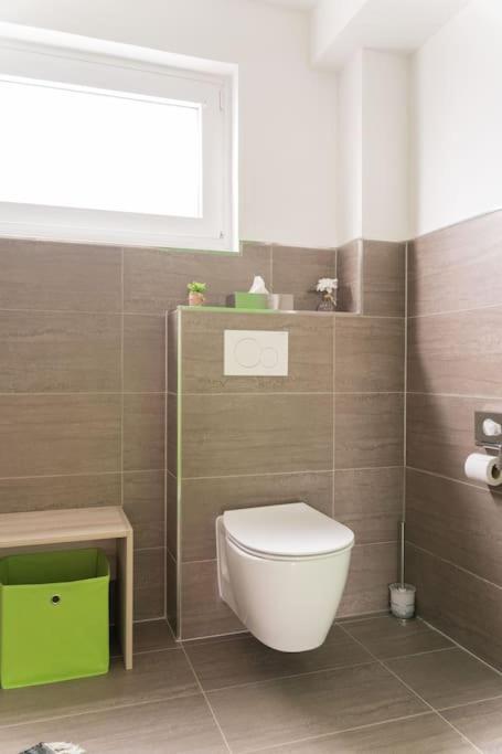 Ferienhaus Schoene Aussicht Ferienwohnung Gruen Hemfurth-Edersee Exteriér fotografie
