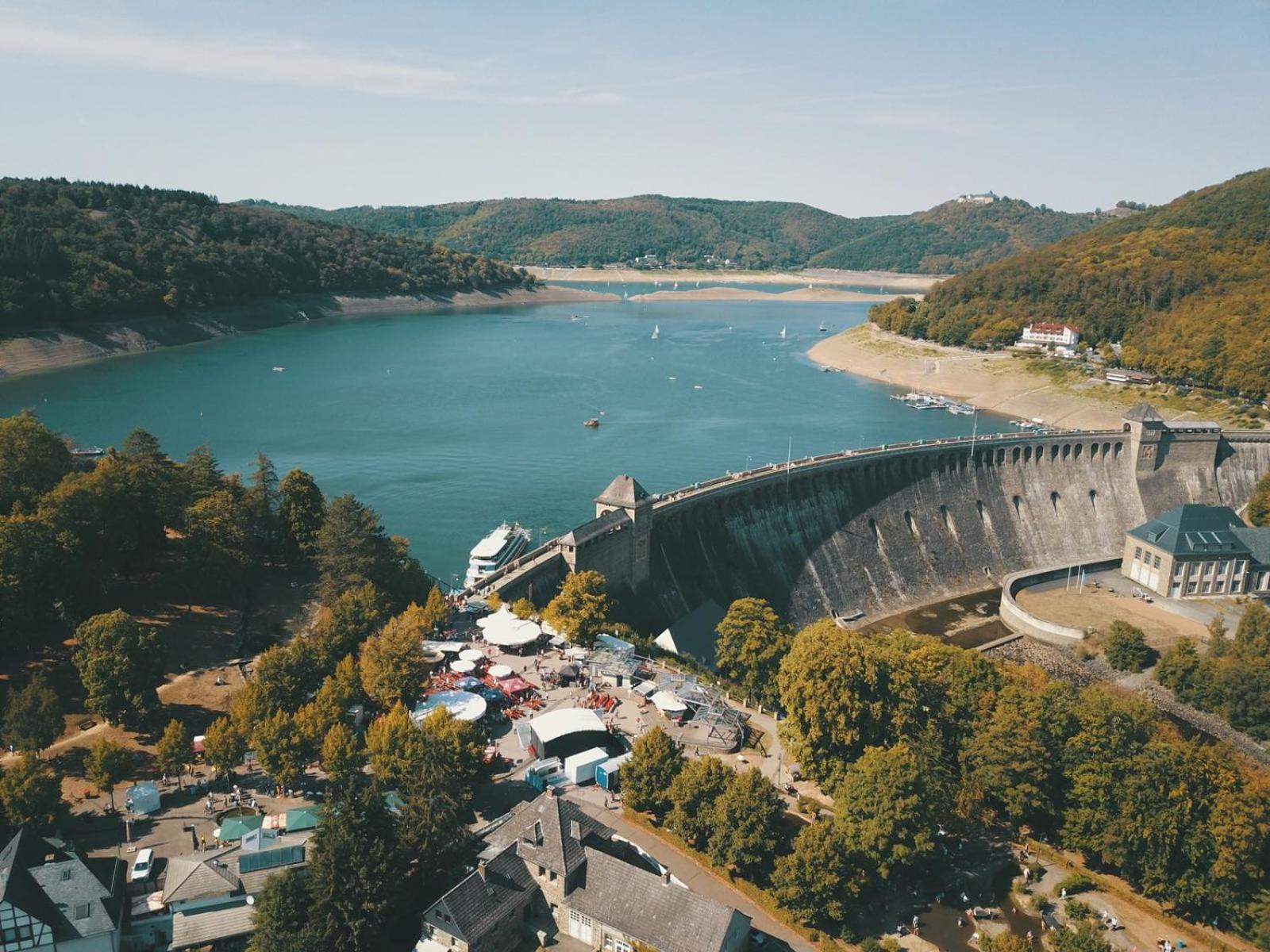 Ferienhaus Schoene Aussicht Ferienwohnung Gruen Hemfurth-Edersee Exteriér fotografie